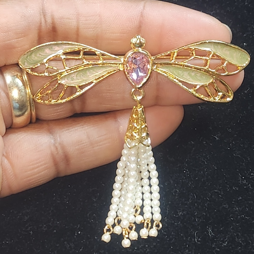 Avon Gold Tone Dragonfly Brooch Pink Crystal Faux Pearl Tassel Enamel Pin